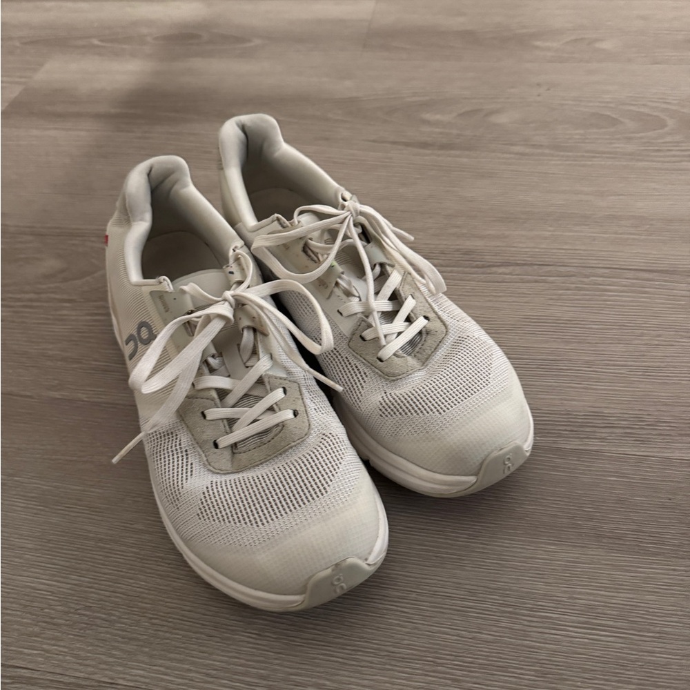 On Running women’s sneakers